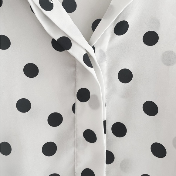 Vintage Black & White Polka-Dot Flowy Blouse - Small - Picture 3 of 3